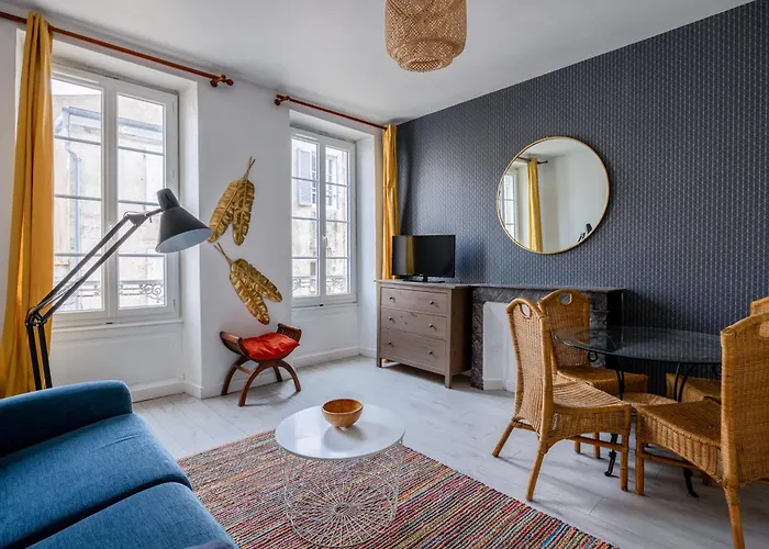 Apartment Myappartlarochelle *