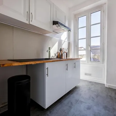 Apartamento Myappartlarochelle