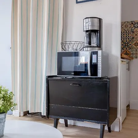 Apartamento Myappartlarochelle