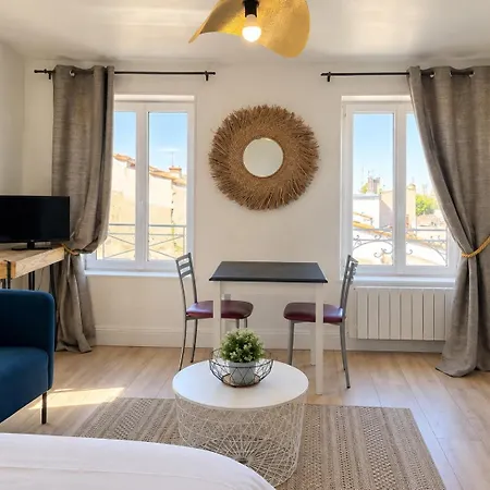 Appartement Myappartlarochelle *