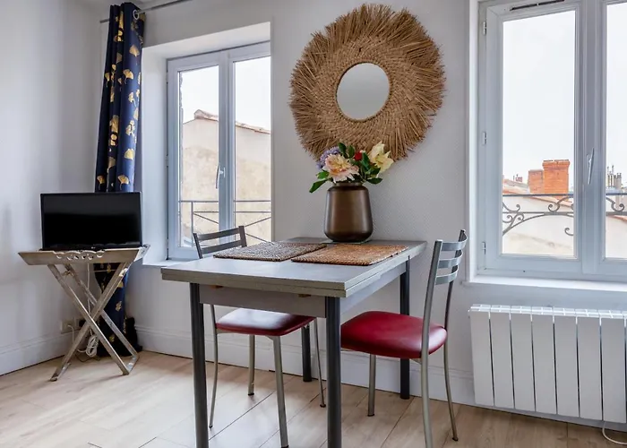 Lägenhet Myappartlarochelle *