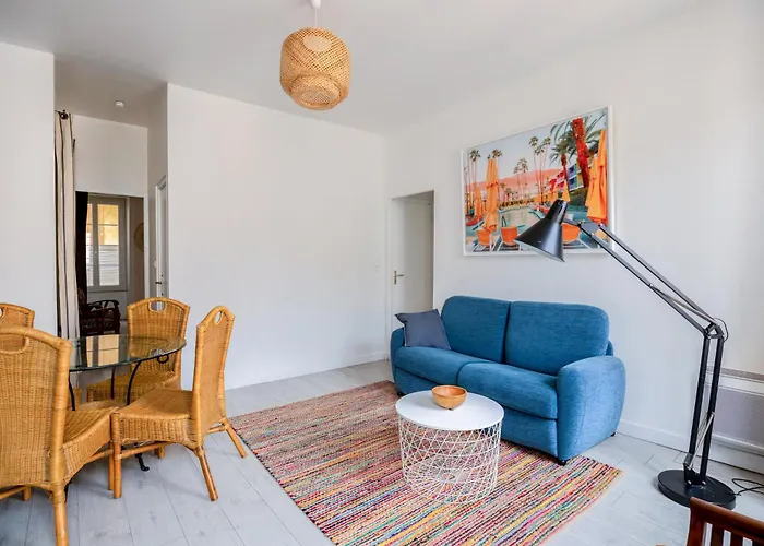 Lägenhet Myappartlarochelle *